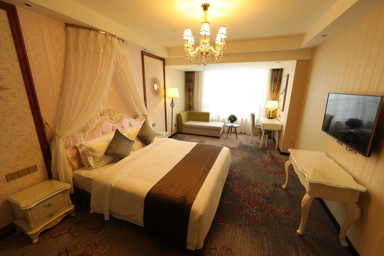 Zhi Hui Tang Feng Ze Hotel Chengdu Exterior photo